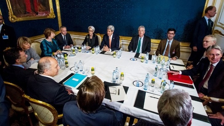 Iran, P5+1 begin a new round of nuclear talks  - ảnh 1